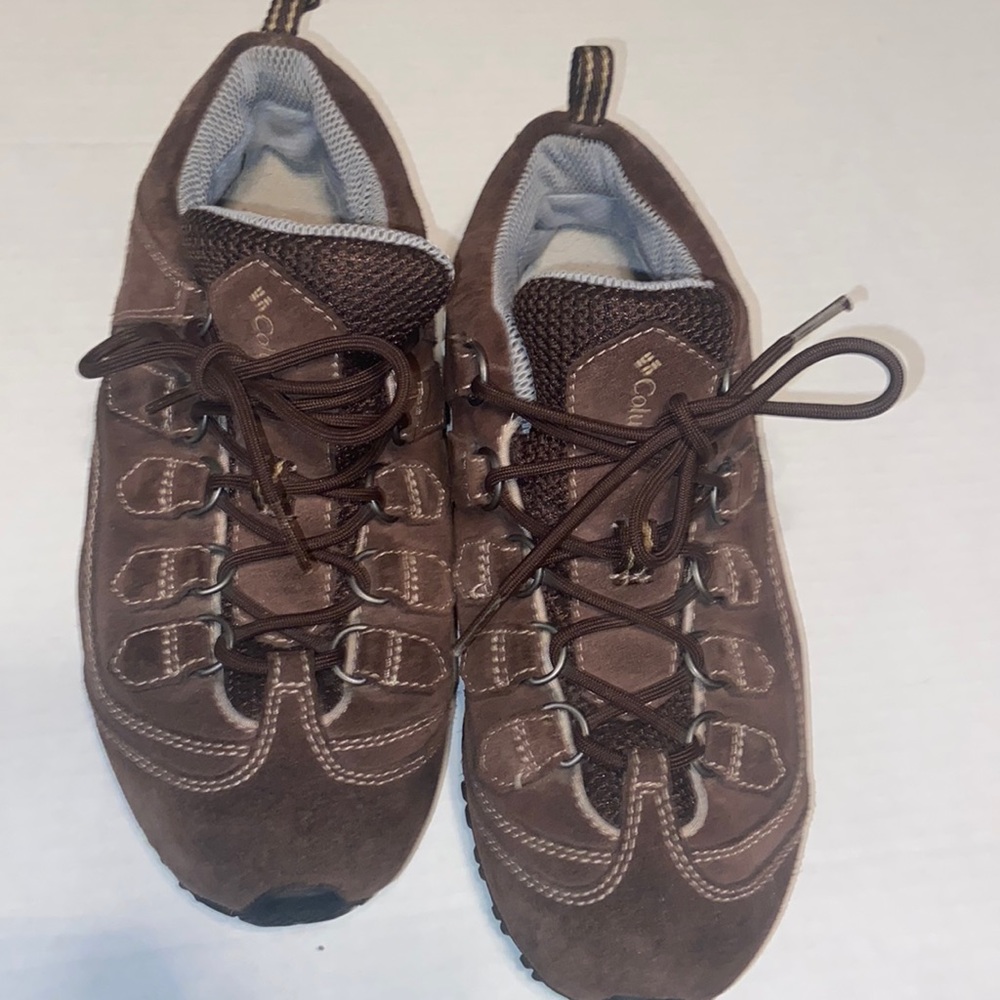 Brown Columbia hiking shoes size 8.5